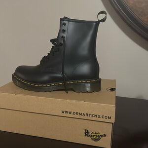 Women Dr.martens